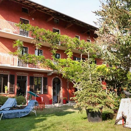 Otium B&B Cavallirio Bagian luar foto