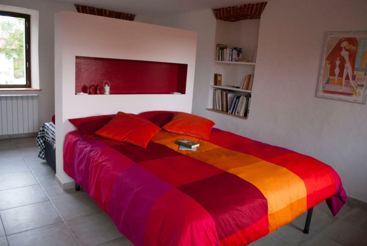 Otium B&B Cavallirio Bagian luar foto