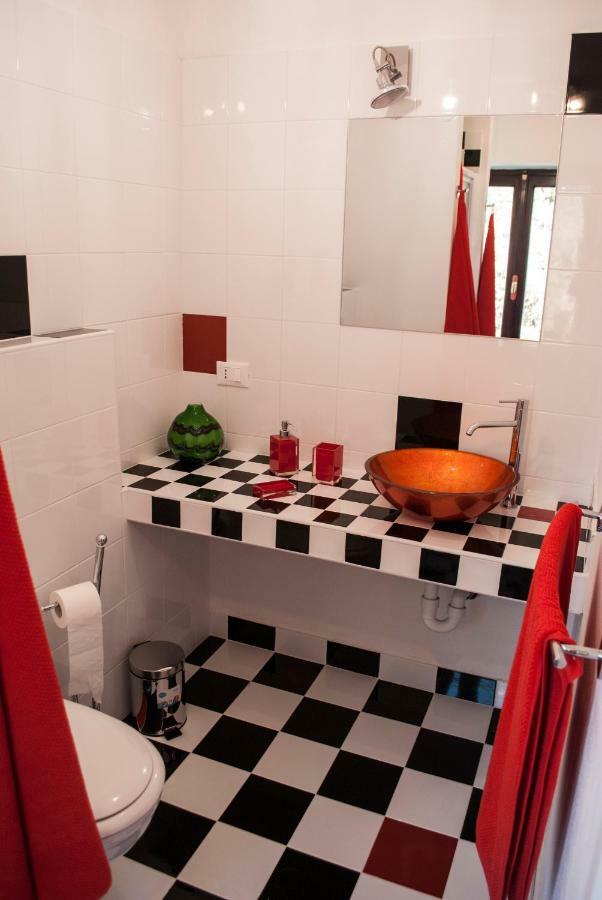Otium B&B Cavallirio Bagian luar foto